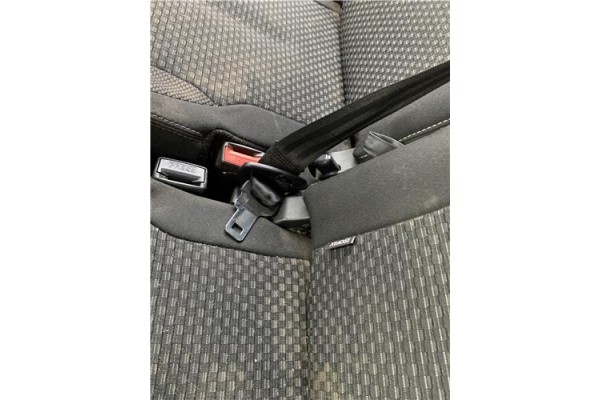 Recambio de cinturon seguridad trasero central para citroen c4 picasso 1.6 hdi referencia OEM IAM 8974YH  