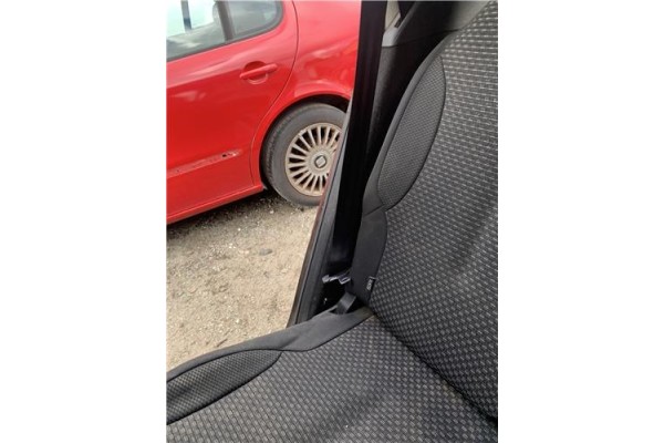 Recambio de cinturon seguridad trasero derecho para citroen c4 picasso 1.6 hdi referencia OEM IAM 8974XT  