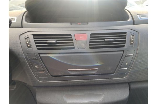 Recambio de consola para citroen c4 picasso 1.6 hdi referencia OEM IAM 8265AJ  