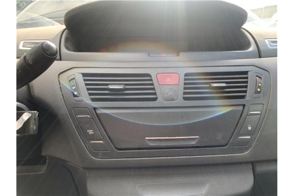 Recambio de consola para citroen c4 picasso 1.6 hdi referencia OEM IAM 8265AJ  