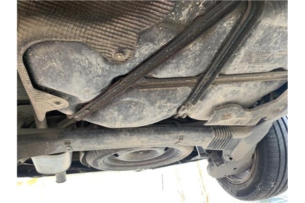 Recambio de deposito combustible para citroen c4 picasso 1.6 hdi referencia OEM IAM 2002466A 1608178680 