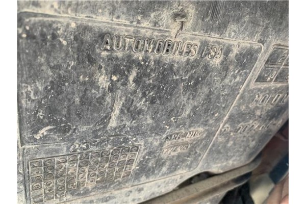 Recambio de deposito combustible para citroen c4 picasso 1.6 hdi referencia OEM IAM 2002466A 1608178680 