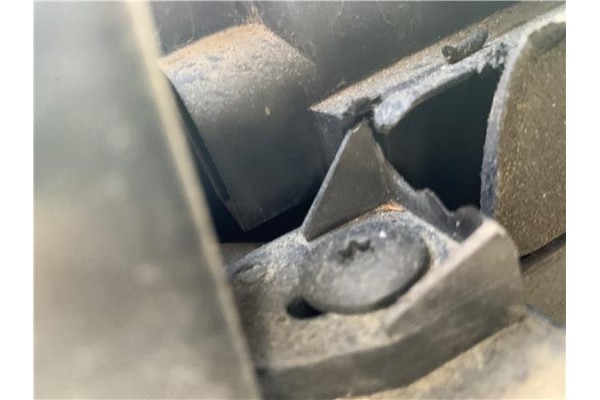 Recambio de faro delantero izquierdo para citroen c4 picasso 1.6 hdi referencia OEM IAM 6208A8  