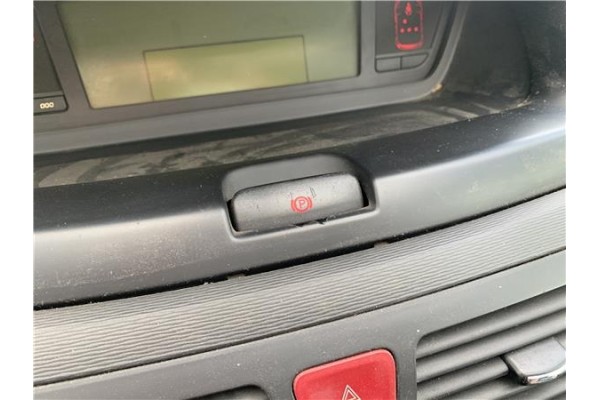 Recambio de freno mano electrico para citroen c4 picasso 1.6 hdi referencia OEM IAM 470702  