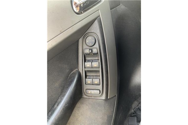 Recambio de mando elevalunas delantero izquierdo para citroen c4 picasso 1.6 hdi referencia OEM IAM 6554YH  