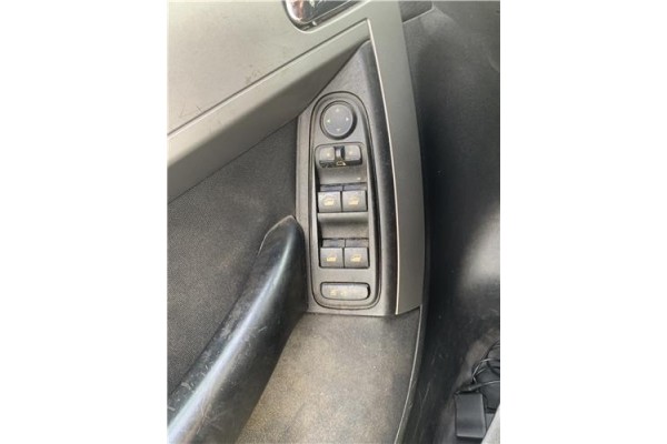 Recambio de mando elevalunas delantero izquierdo para citroen c4 picasso 1.6 hdi referencia OEM IAM 6554YH  