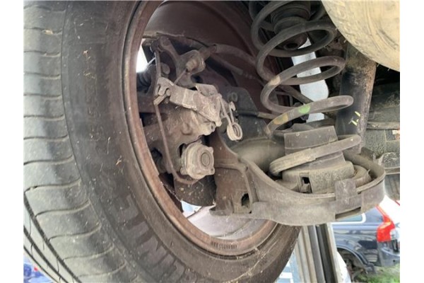 Recambio de mangueta trasero izquierda para citroen c4 picasso 1.6 hdi referencia OEM IAM 517637  