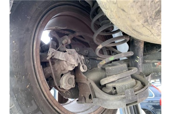 Recambio de mangueta trasero izquierda para citroen c4 picasso 1.6 hdi referencia OEM IAM 517637  