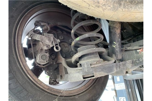 Recambio de mangueta trasero izquierda para citroen c4 picasso 1.6 hdi referencia OEM IAM 517637  