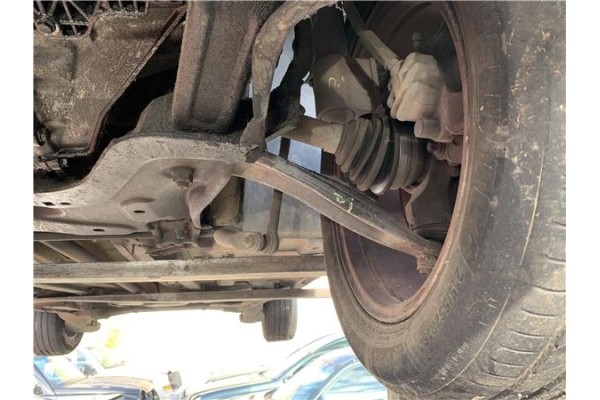 Recambio de palier delantero izquierdo para citroen c4 picasso 1.6 hdi referencia OEM IAM 3272LT  