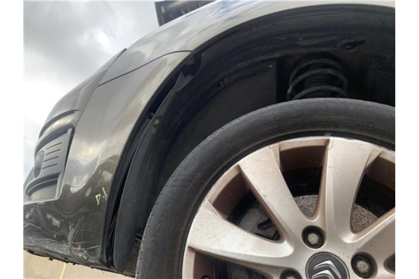 Recambio de pase rueda delantero izquierdo para citroen c4 picasso 1.6 hdi referencia OEM IAM 7136AH  