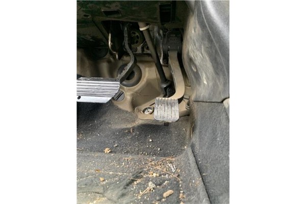 Recambio de pedal acelerador para citroen c4 picasso 1.6 hdi referencia OEM IAM 1601S3  