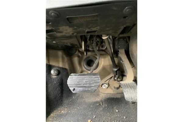 Recambio de pedal freno para citroen c4 picasso 1.6 hdi referencia OEM IAM 4501Y1  