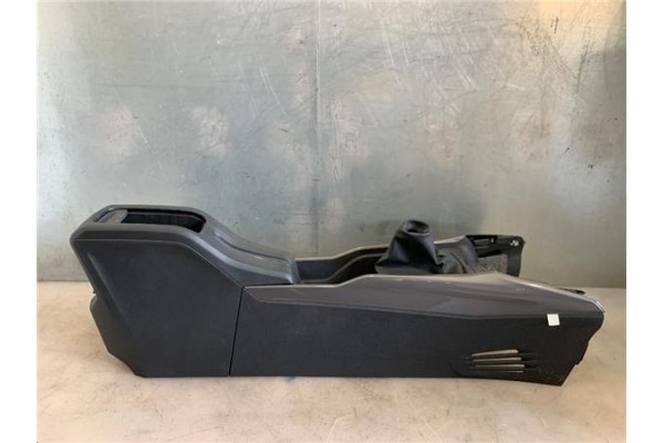 Recambio de embellecedor consola central para peugeot 2008 1.2 access referencia OEM IAM   