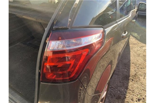 Recambio de piloto trasero derecho para citroen c4 picasso 1.6 hdi referencia OEM IAM 6351CA  