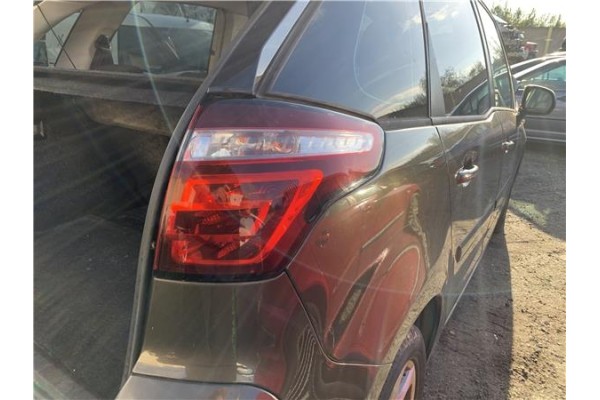 Recambio de piloto trasero derecho para citroen c4 picasso 1.6 hdi referencia OEM IAM 6351CA  