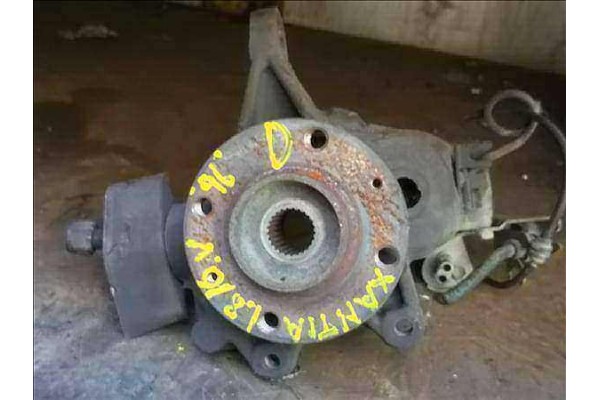 Recambio de mangueta delantero derecha para citroen xantia berlina 1.8 i 16v referencia OEM IAM   