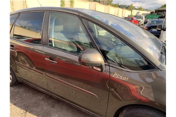 Recambio de puerta delantero derecha para citroen c4 picasso 1.6 hdi referencia OEM IAM 9004Y0  