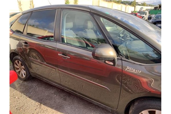Recambio de puerta delantero derecha para citroen c4 picasso 1.6 hdi referencia OEM IAM 9004Y0  