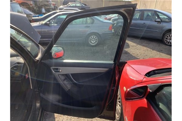 Recambio de puerta delantero derecha para citroen c4 picasso 1.6 hdi referencia OEM IAM 9004Y0  
