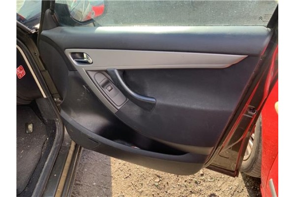 Recambio de puerta delantero derecha para citroen c4 picasso 1.6 hdi referencia OEM IAM 9004Y0  
