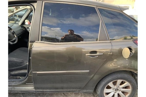 Recambio de puerta trasero izquierda para citroen c4 picasso 1.6 hdi referencia OEM IAM 9006K4  