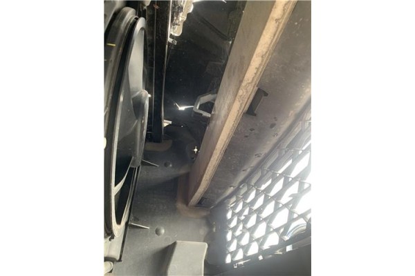 Recambio de refuerzo paragolpes para citroen c4 picasso 1.6 hdi referencia OEM IAM 7106E8  