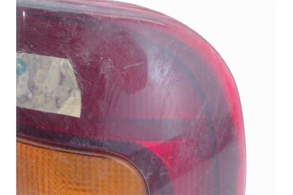 Recambio de piloto trasero derecho para hyundai lantra (j1) referencia OEM IAM 9240228021  