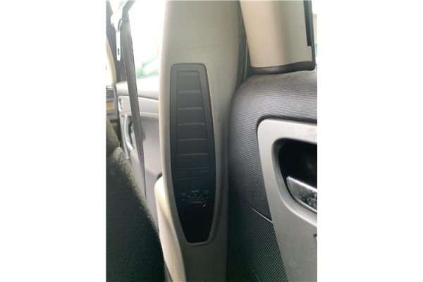 Recambio de rejilla entrada de aire para citroen c4 picasso 1.6 hdi referencia OEM IAM 6451XG  