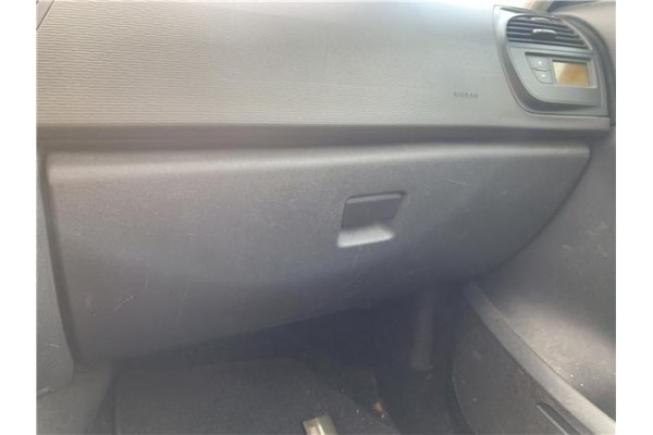 Recambio de tapa guantera para citroen c4 picasso 1.6 hdi referencia OEM IAM 8218FF  