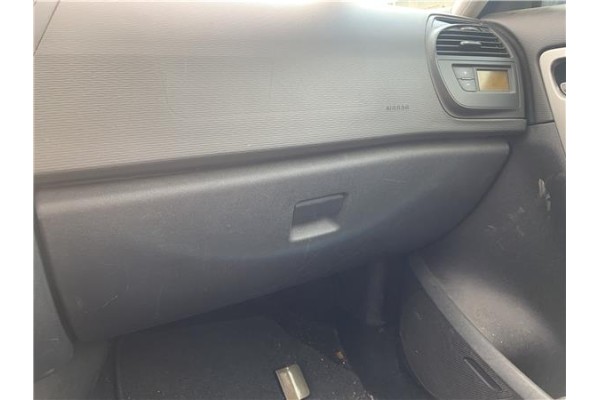 Recambio de tapa guantera para citroen c4 picasso 1.6 hdi referencia OEM IAM 8218FF  