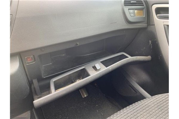 Recambio de tapa guantera para citroen c4 picasso 1.6 hdi referencia OEM IAM 8218FF  