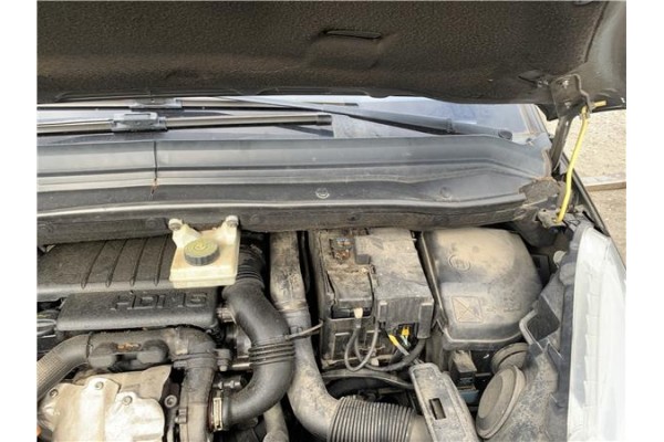 Recambio de torpedo para citroen c4 picasso 1.6 hdi referencia OEM IAM 8251GC 8251GA 