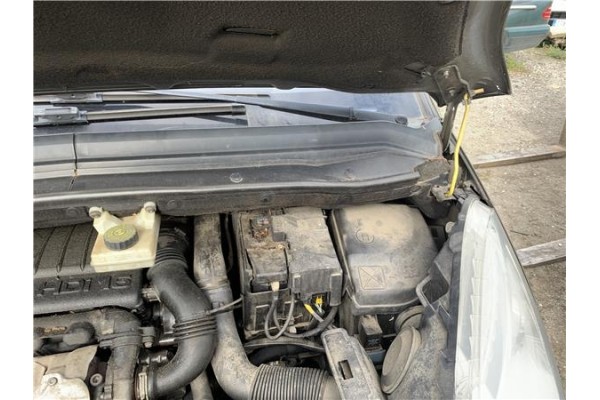 Recambio de torpedo para citroen c4 picasso 1.6 hdi referencia OEM IAM 8251GC 8251GA 