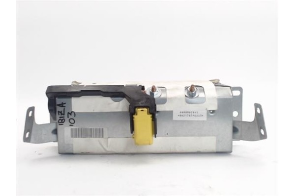 Recambio de faro delantero izquierdo para jeep cherokee (xj) 2.1 td referencia OEM IAM 67721371  
