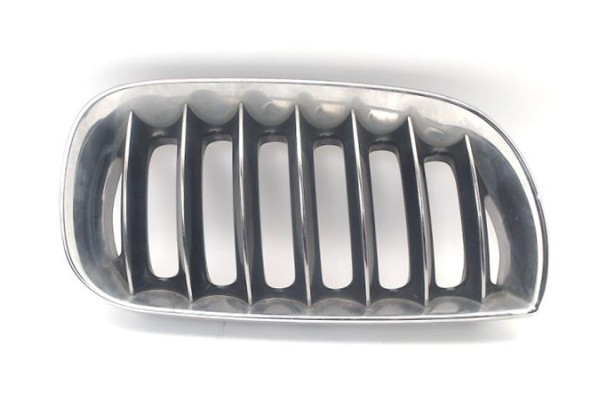 Recambio de rejilla paragolpes delantero derecha para bmw serie x3 (e83) 3.0d referencia OEM IAM   