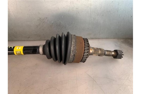 Recambio de palier delantero derecho para opel meriva 1.7 cdti referencia OEM IAM 13159534  