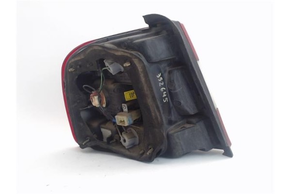 Recambio de piloto trasero derecho para hyundai lantra (j1) referencia OEM IAM 9240228021  