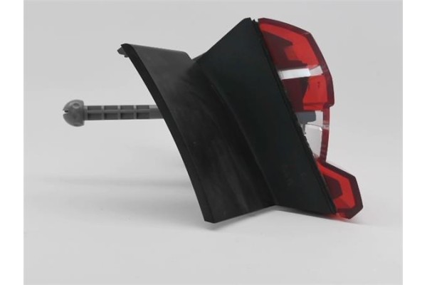 Recambio de piloto trasero derecho para renault clio v 1.0 business referencia OEM IAM 265504885R 17834F 