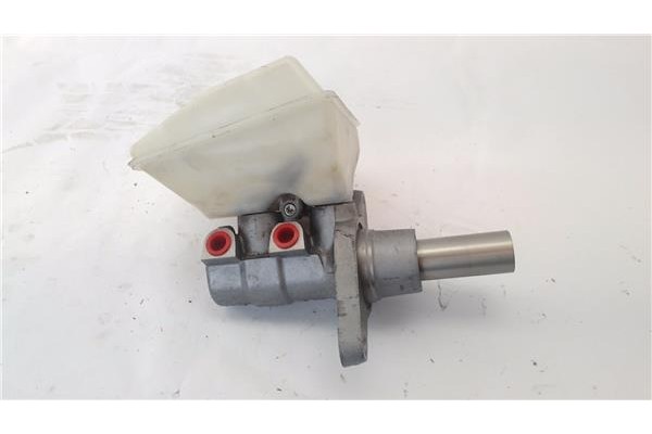 Recambio de bomba freno para peugeot 3008 2.0 style referencia OEM IAM 03355818253  