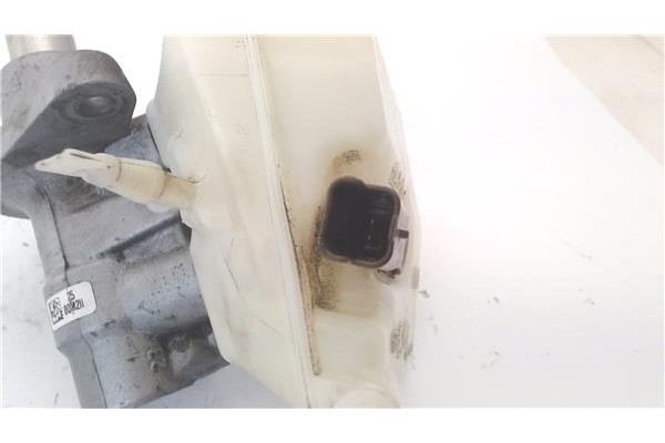 Recambio de bomba freno para peugeot 3008 2.0 style referencia OEM IAM 03355818253  