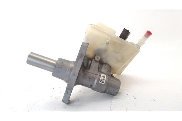 Recambio de bomba freno para peugeot 3008 2.0 style referencia OEM IAM 03355818253  