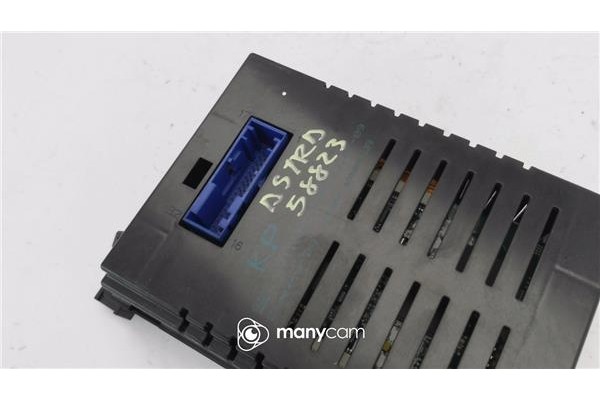 Recambio de pantalla para opel astra h gtc 1.9 cdti referencia OEM IAM 1236751 13208089 