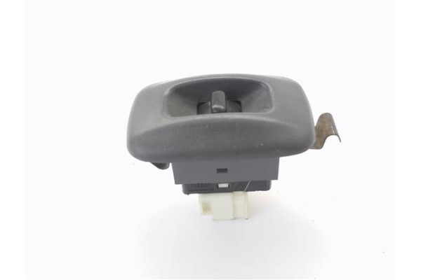 Recambio de mando elevalunas trasero derecho para nissan pickup (d22) 2.5 tdi referencia OEM IAM 829602S700  