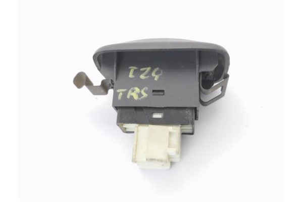 Recambio de mando elevalunas delantero izquierdo para nissan pickup (d22) 2.5 tdi referencia OEM IAM 829602S700  