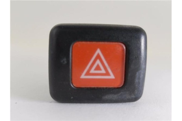 Recambio de interruptor luces emergencia para mitsubishi space star (dg0) 1.9 1900 di-d referencia OEM IAM MR2703B5  