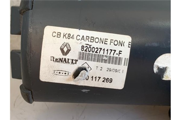 Recambio de bandeja trasero para renault megane ii grandtour 1.5 authentique confort referencia OEM IAM 8200271177F  