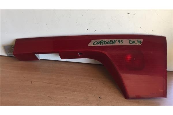 Recambio de piloto trasero derecho para seat cordoba berlina (6k2) 1.4 clx referencia OEM IAM 5059  