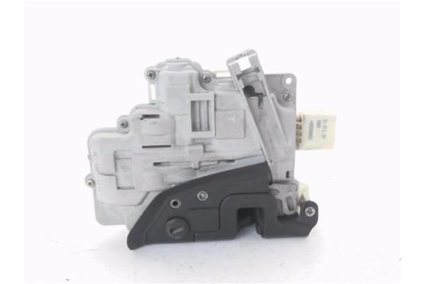 Recambio de cierre electromagnetico trasero izquierdo para audi a3 sportback (8pa) 2.0 tdi ambiente referencia OEM IAM 4F0839015