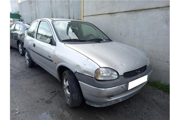 opel corsa b (1993) del año 